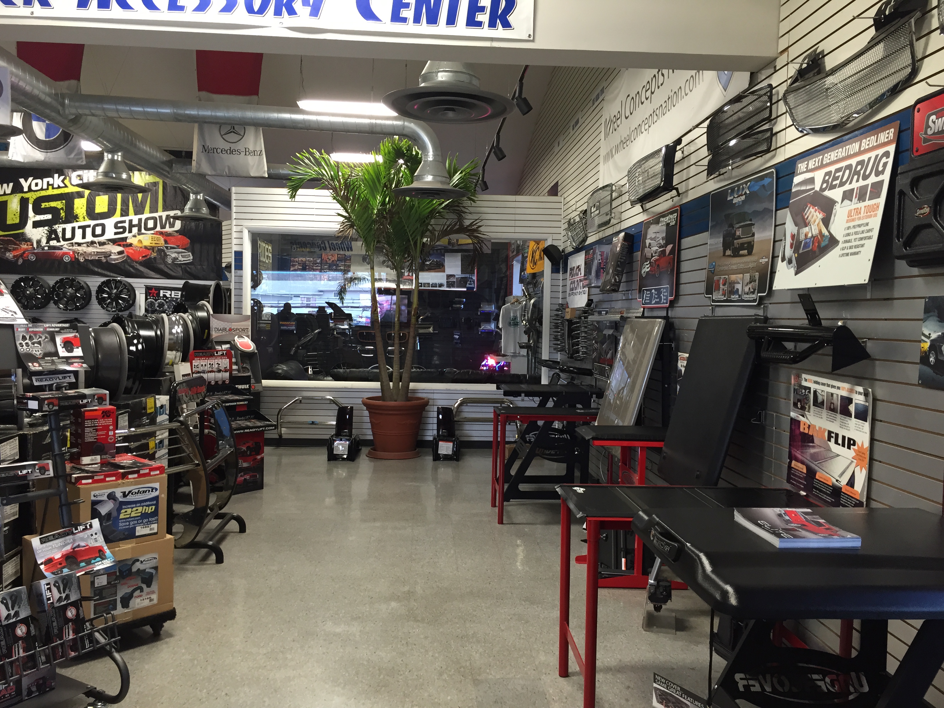 Shop Car Accessories in Staten Island, NY :: Wil John's Tire Empire Tire  Pros